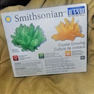 Smithsonian Crystal Growing Kit